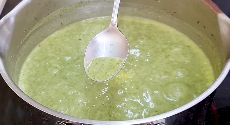 spinach soup test A teaspoon of spinach soup to taste over a stockpot.